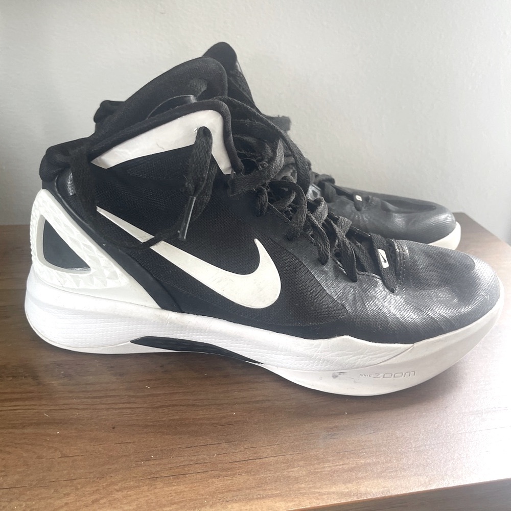 Nike Black and White Athletic Shoes